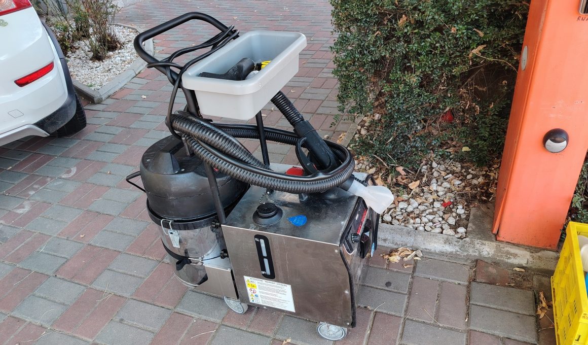 spalatorie curatatorie cu aburi canapele saltele tapiterie igienizare Oradea