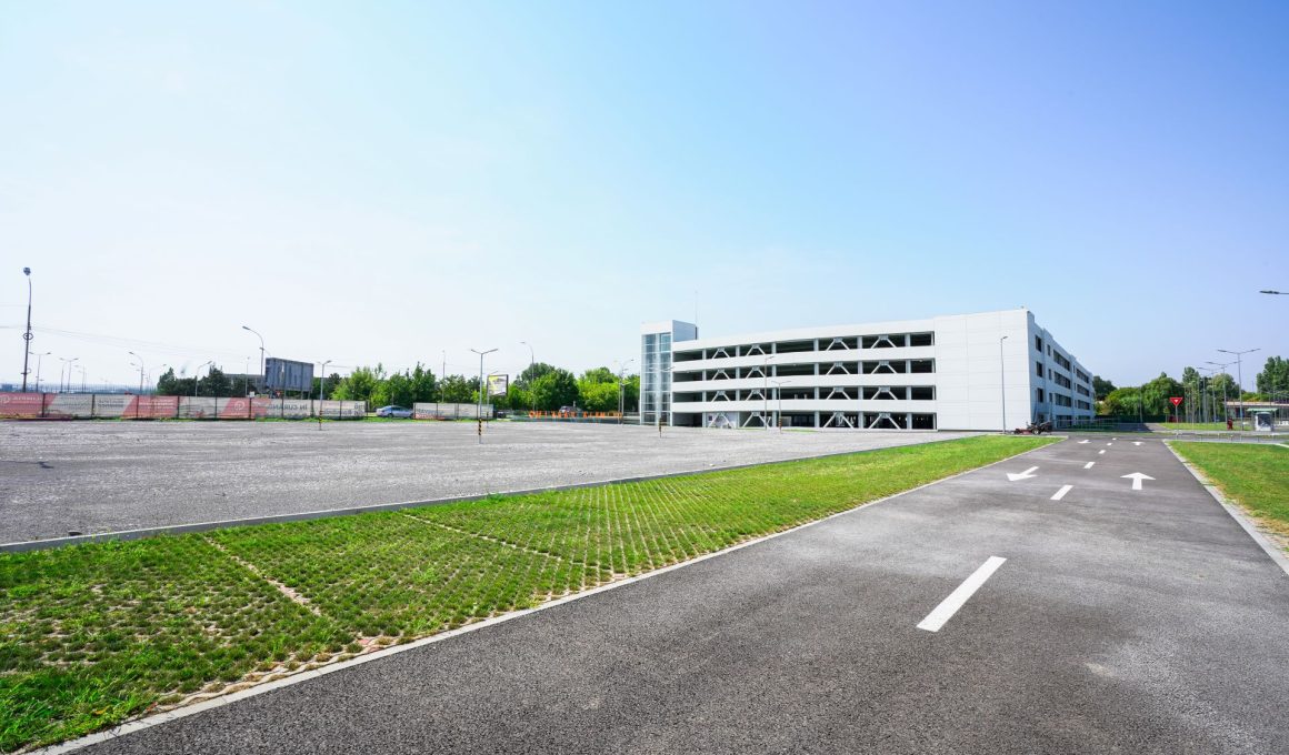 long term parking Otopeni
