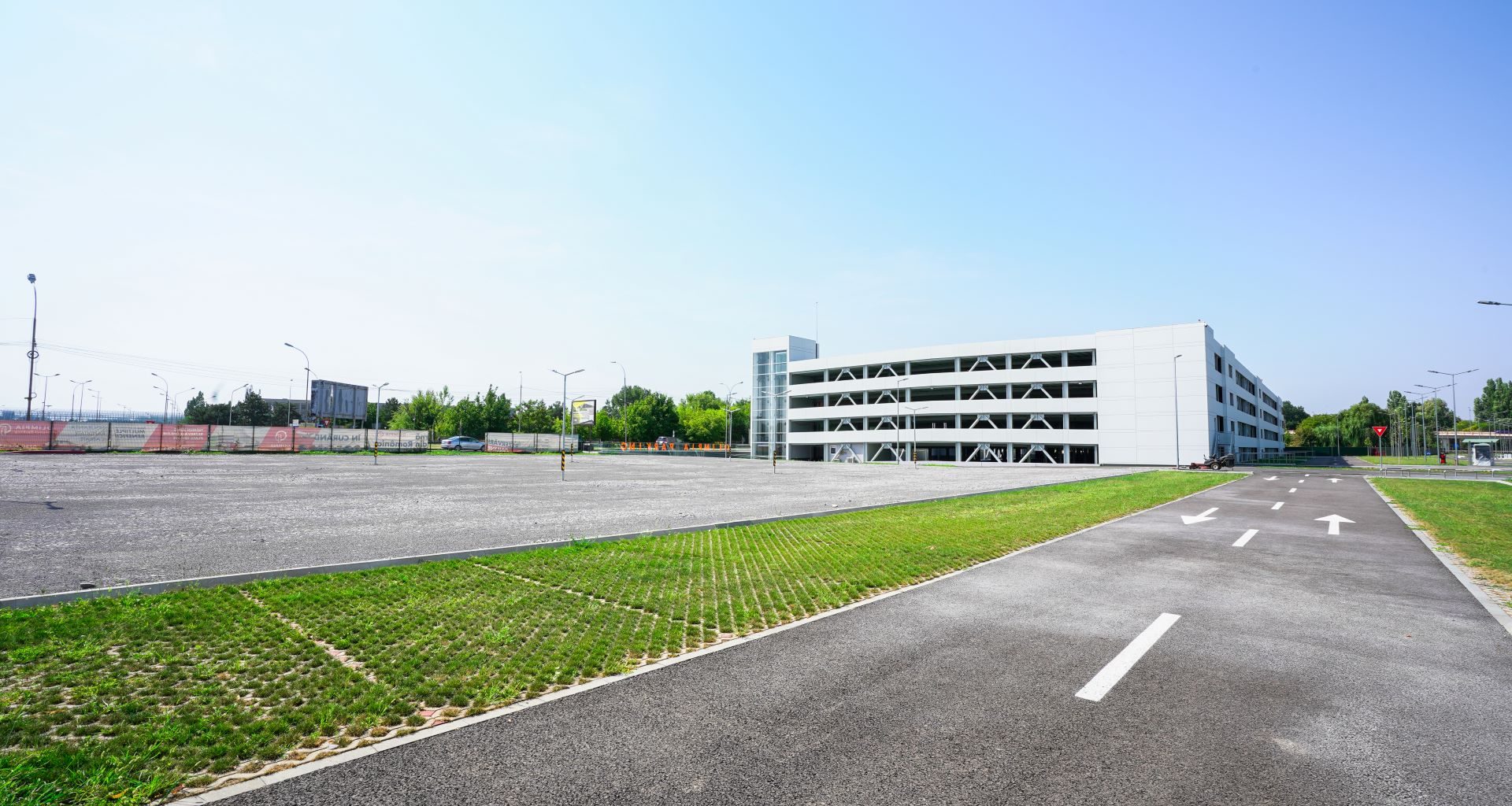 long term parking Otopeni